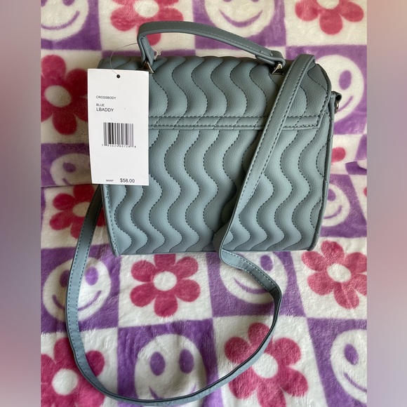 🌸Betsy Johnson purse🌸 - Picture 2 of 3